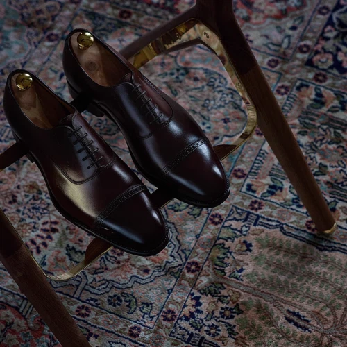 Wooden Hotel Suit Hanger Stand